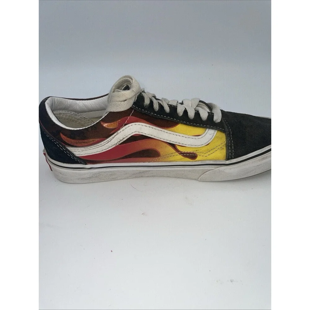 Vans Old Skool Logo Women's Size 8 Black Red Flame Athletic Skate Shoes Sneakers